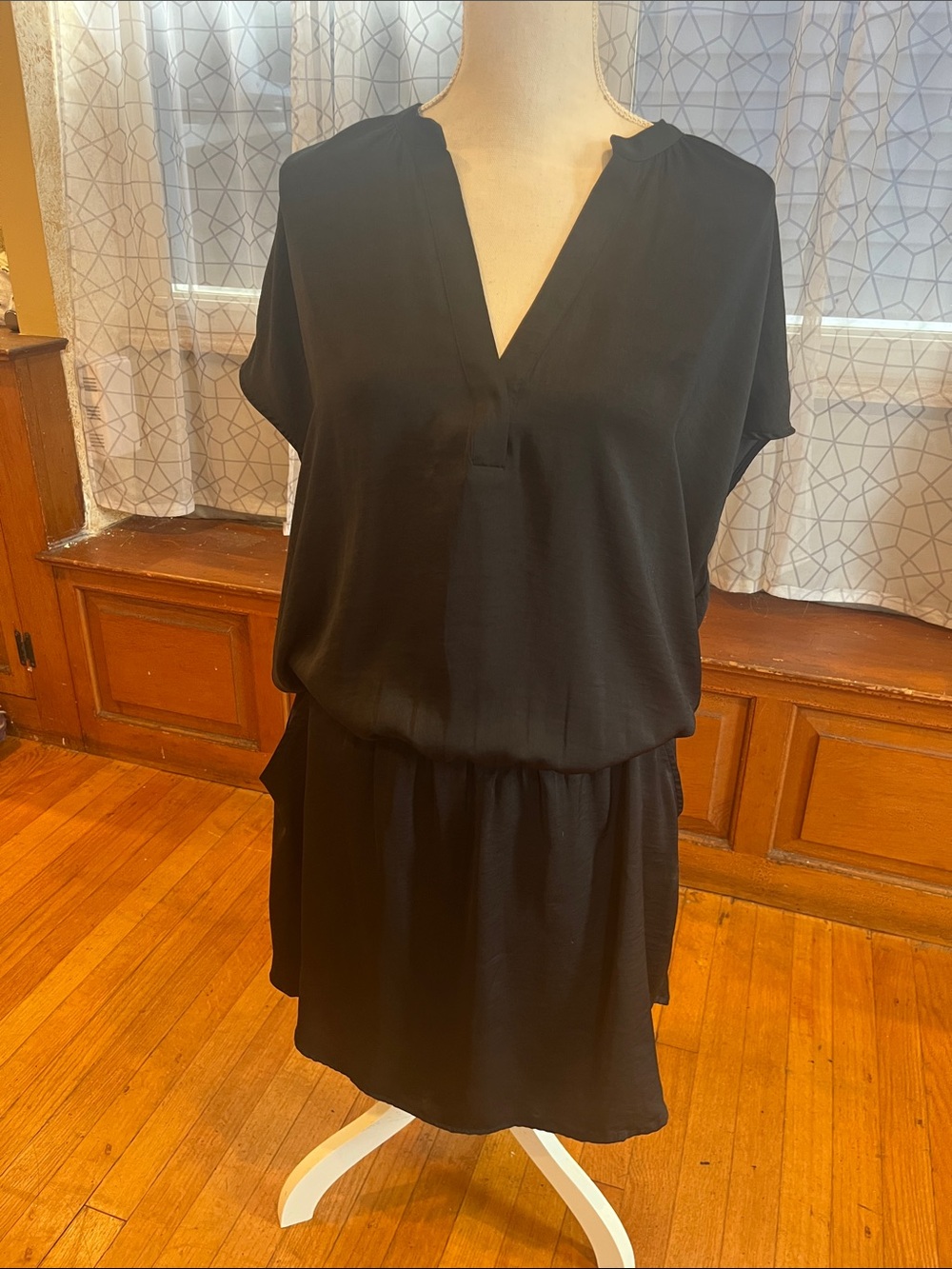 Banana Republic Black V-Neck Midi Dress